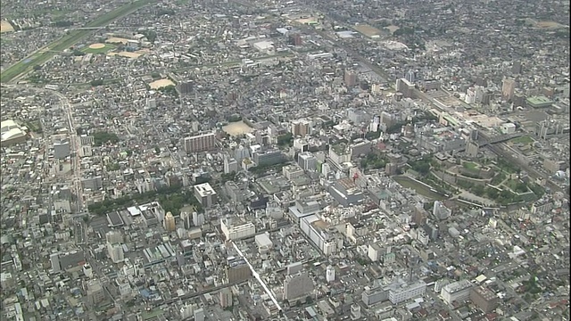 平和街横贯日本口夫市。视频素材