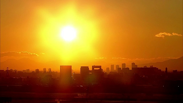 日本日落时分的东京天际线视频素材画面4