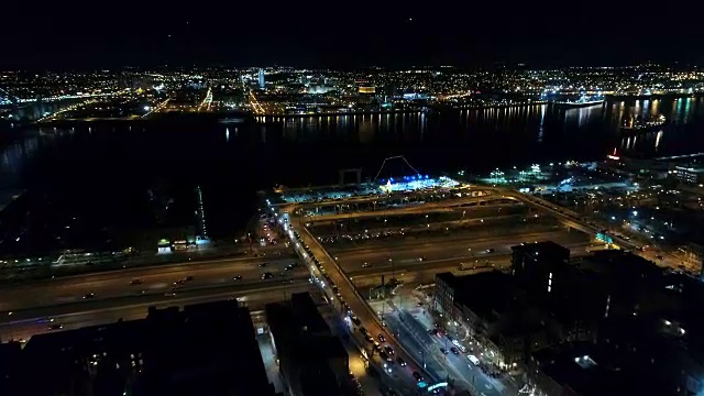 鸟瞰图中心城市费城及周边地区的夜晚视频素材