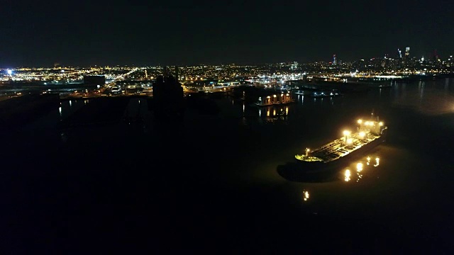 鸟瞰图中心城市费城及周边地区的夜晚视频素材