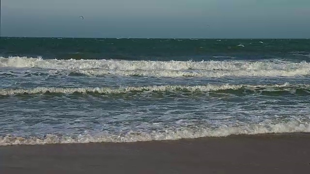 海岸全景到地平线。视频素材