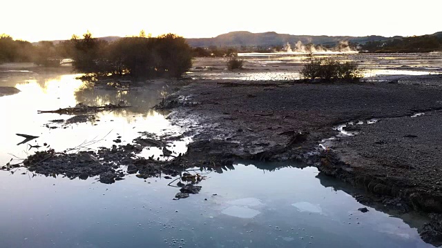 新西兰罗托鲁瓦湖热水池的时间流逝视频素材