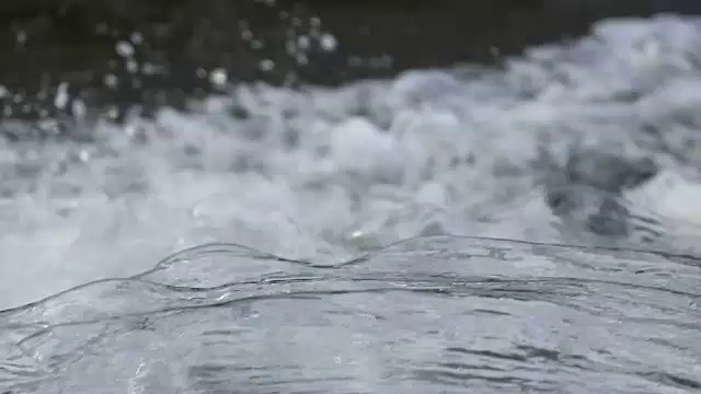 水喷雾流视频素材