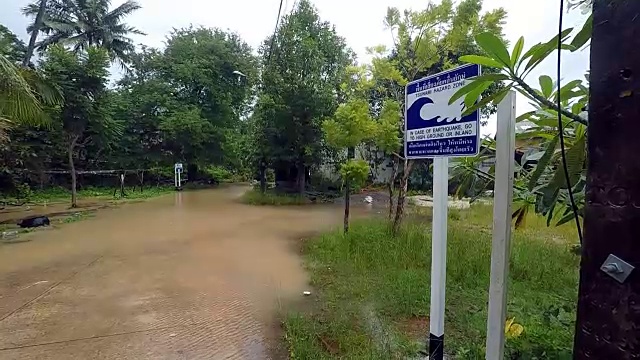 海啸危险区疏散路线洪水视频素材