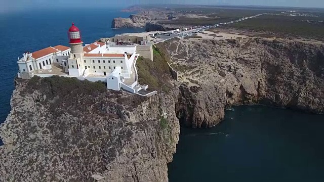 鸟瞰图圣维森特Cabo de Sao Vicente -欧洲最西南的点，位于葡萄牙的阿尔加维。视频素材