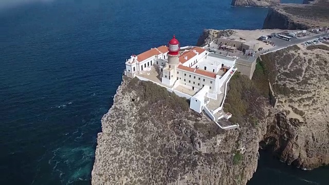 鸟瞰图圣维森特Cabo de Sao Vicente -欧洲最西南的点，位于葡萄牙的阿尔加维。视频素材