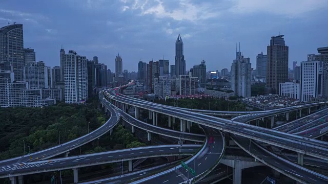 4k-Time lapon——上海夜间城市公路交通视频素材