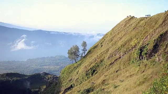 从巴图尔火山上的阿贡和阿邦，印度尼西亚巴厘岛。视频素材