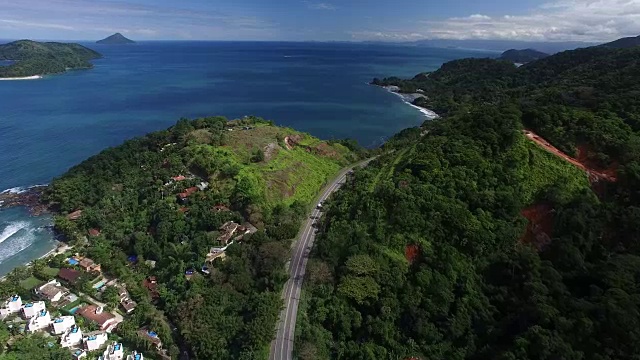 巴西圣保罗Sao Sebastiao海滩鸟瞰图视频素材