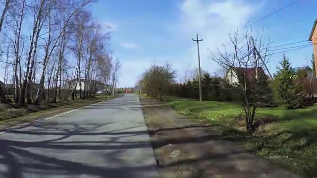 路在村舍视频素材画面2