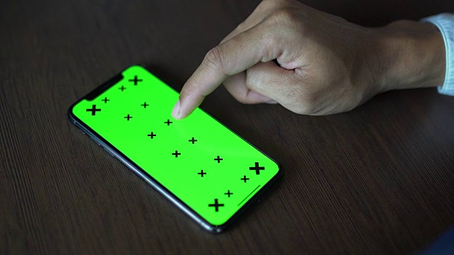 带有绿屏色度键的iPhone x视频素材画面1