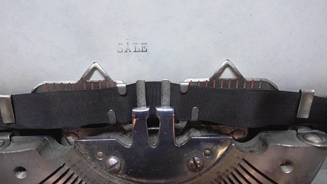 用打字机打字视频素材画面2