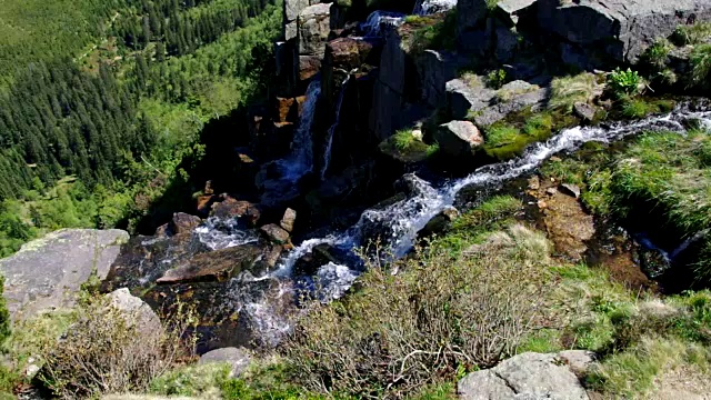 pantschfall瀑布pantschfall in the Giant Mountains, Czechia视频素材