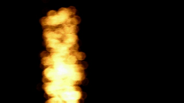 夕阳映在池塘里视频素材画面3