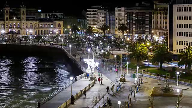 夜晚时光流逝海滩散步圣塞巴斯蒂安西班牙视频下载