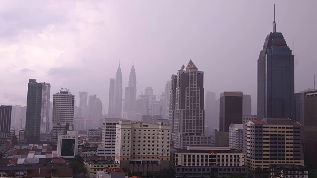 吉隆坡时间流逝白天在暴雨高清视频视频素材