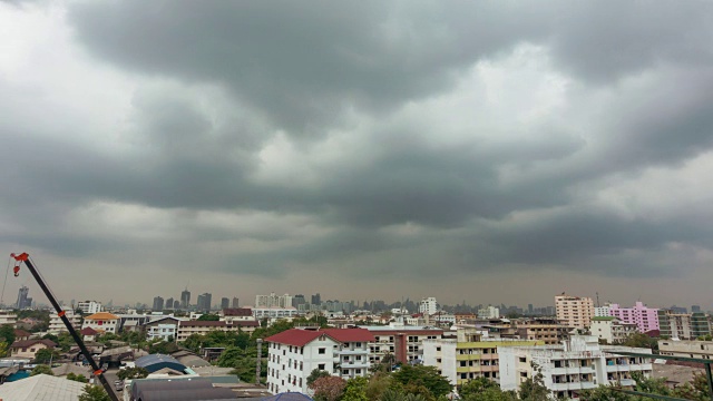 美丽的暴风雨和乌云视频素材画面1