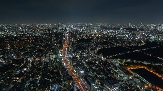 东京，日本，时间推移-涉谷夜从森博物馆广角视频素材画面4