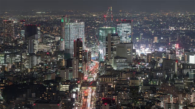 东京，日本，时间推移-涉谷夜从天空树塔中拍摄视频素材画面2