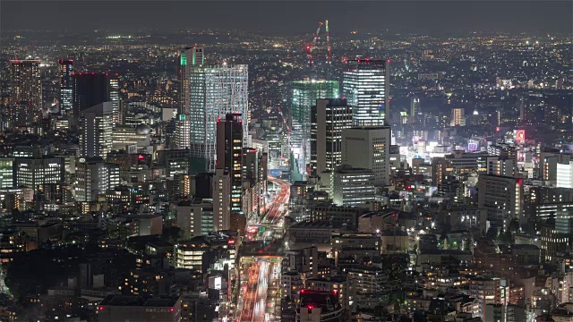 东京，日本，时间推移-涉谷夜从天空树塔中拍摄视频素材画面4