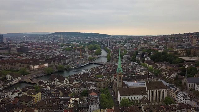 瑞士傍晚日落天空苏黎世城市景观航拍全景4k视频素材