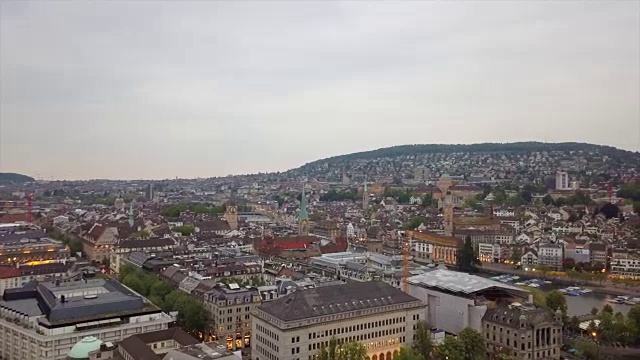 瑞士傍晚下雨的天空，苏黎世市中心航拍全景4k视频素材