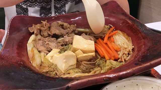 韩国菜，面条套餐视频素材画面3