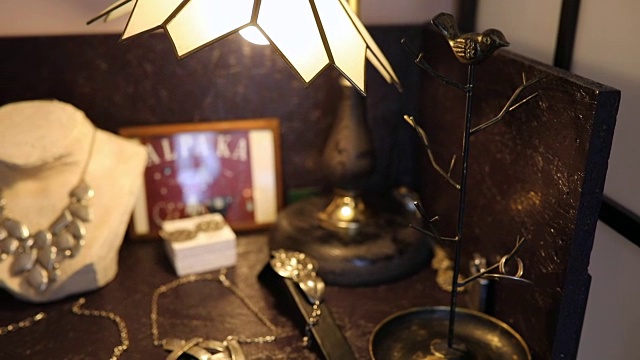 波西米亚珠宝店视频素材画面4