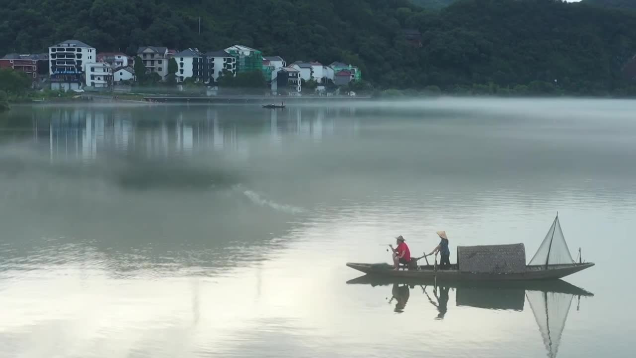 建德下涯渔舟晨雾唯美仙境风光（合集）视频素材